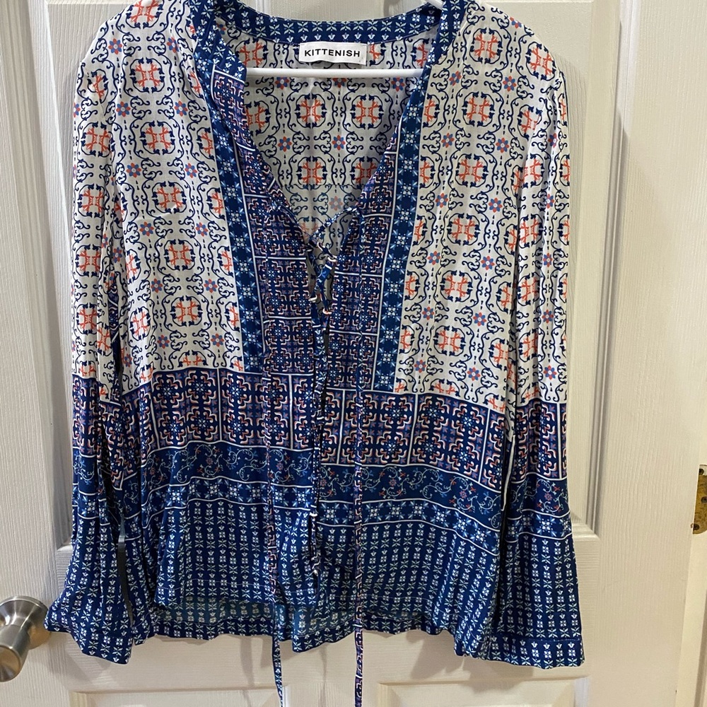 Kittenish blouse
